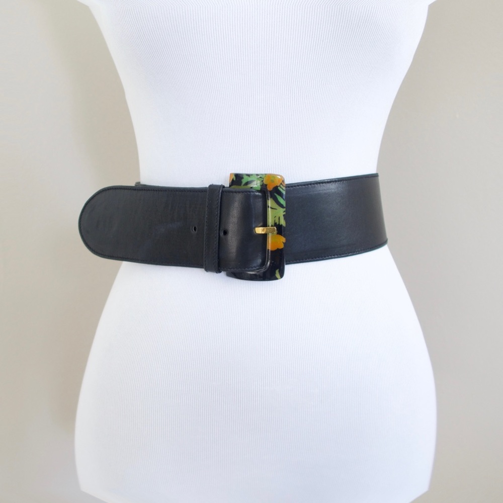 Vintage Gucci 80’s floral lucite buckle wide leather waist belt